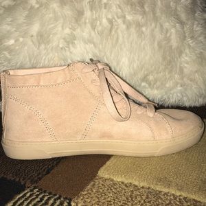 Dolce Vita Zane High Top Sneakers